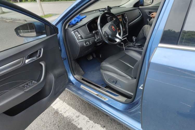 Used Roewe i6 2018 20T Automatic Internet ZhiZun Edition Driver Seat