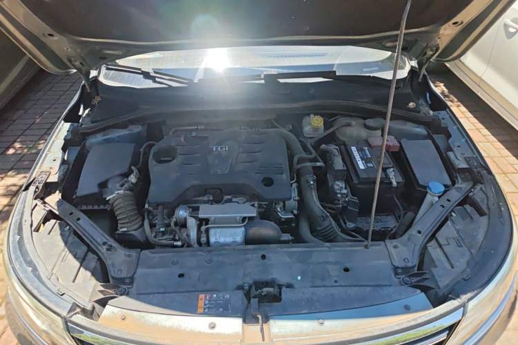 Used Roewe i6 2018 20T Automatic Flagship Edition Engine Bay