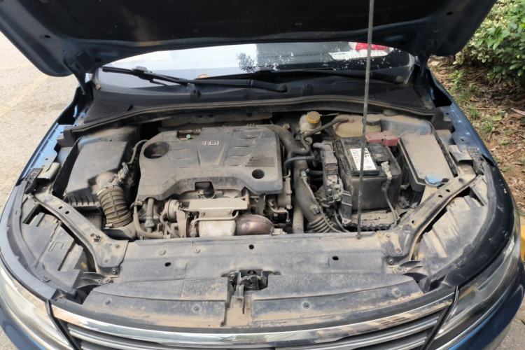 Used Roewe i6 2018 20T Automatic Flagship Edition Engine Bay