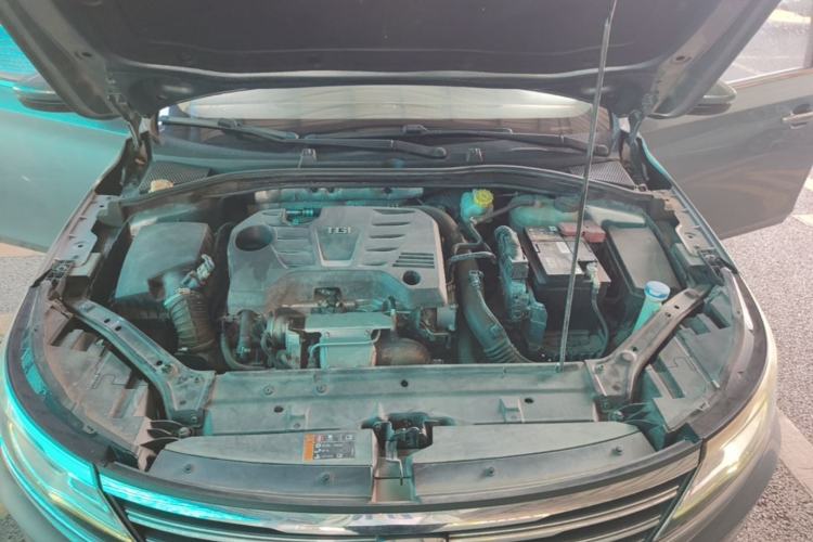 Used Roewe i6 2018 20T Automatic Flagship Edition Engine Bay