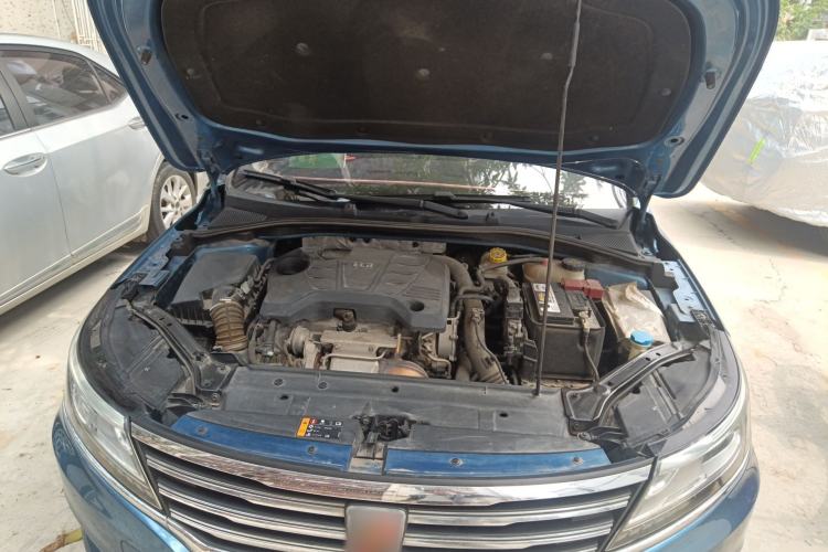 Used Roewe i6 2018 20T Automatic Internet ZhiZun Edition Engine Bay
