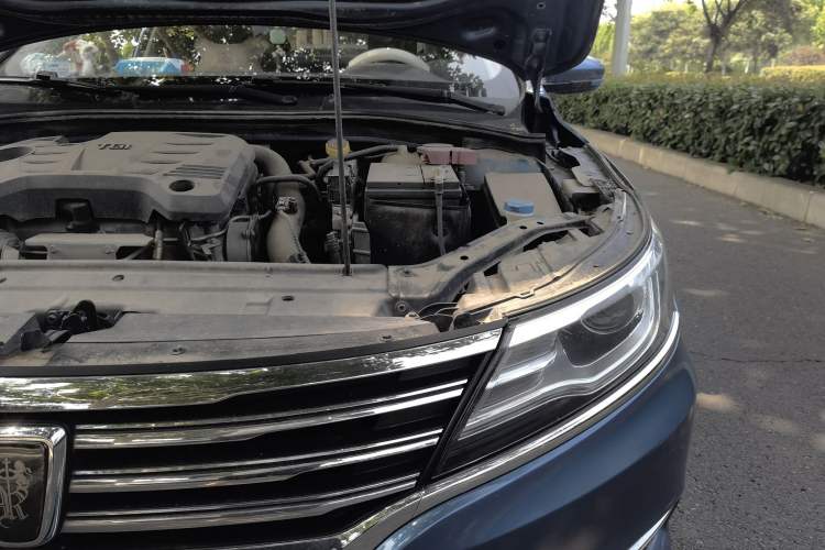Used Roewe i6 2018 20T Automatic Flagship Edition Engine Bay Left
