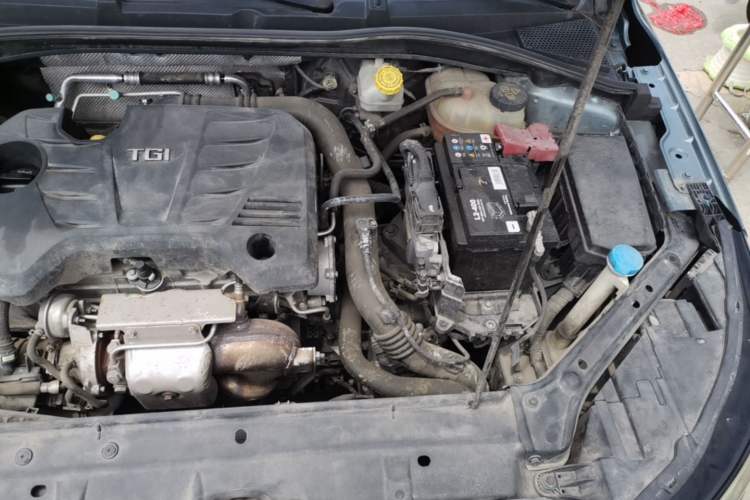 Used Roewe i6 2018 20T Automatic Flagship Edition Engine Bay Left