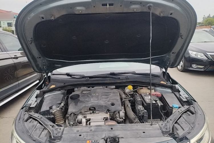 Used Roewe i6 2018 20T Automatic Flagship Edition Engine Bay