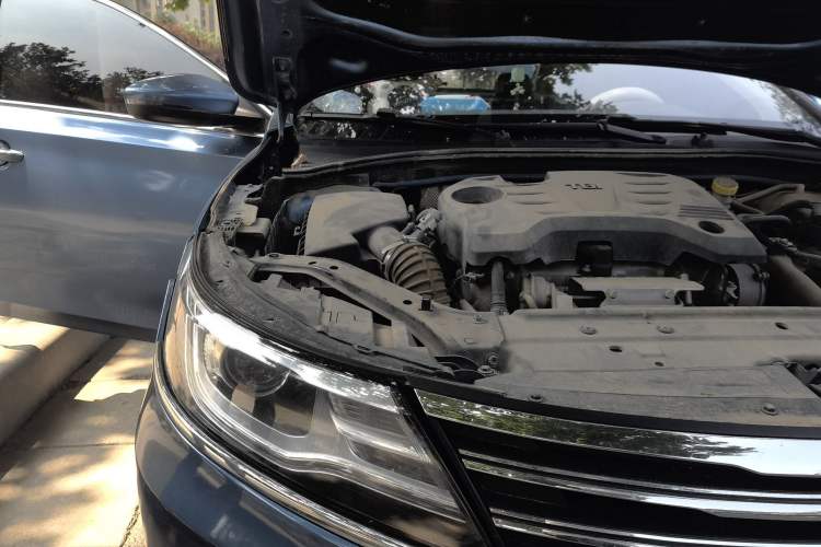 Used Roewe i6 2018 20T Automatic Flagship Edition Engine Bay Right