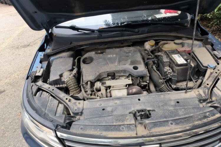 Used Roewe i6 2018 20T Automatic Flagship Edition Engine Bay Right