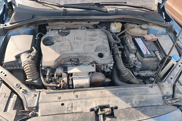 Used Roewe i6 2018 20T Automatic Flagship Edition Engine Bay
