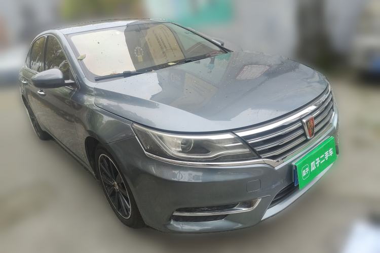 Used Roewe i6 2018 20T Automatic Internet Smart Edition Front Right 45 Deg