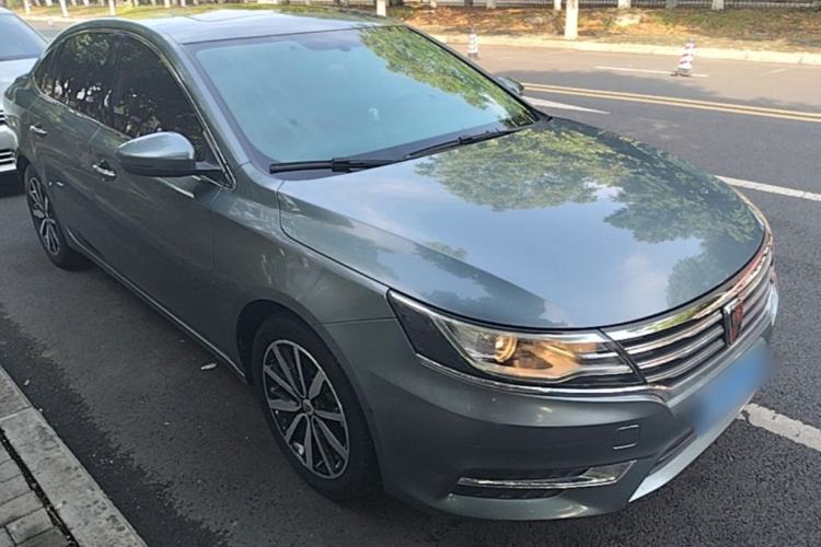 Used Roewe i6 2018 20T Automatic Flagship Edition Front Right 45 Deg