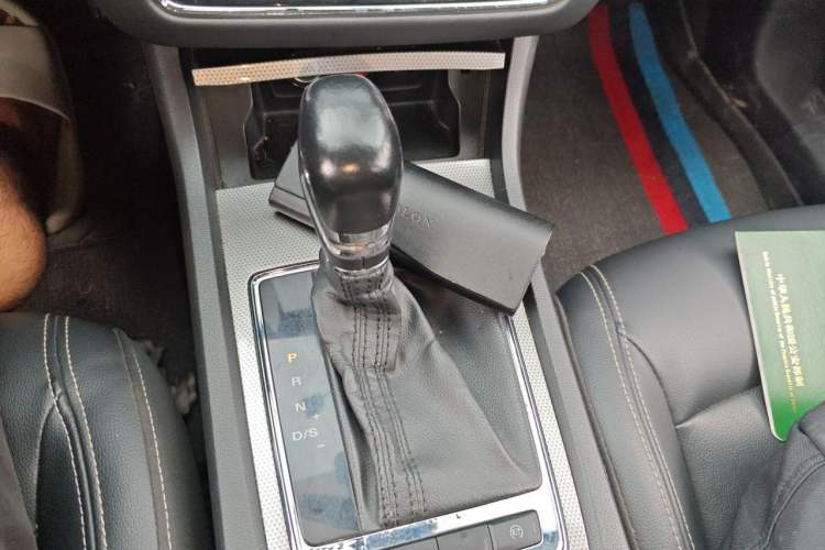 Used Roewe i6 2018 16T Automatic Internet Smart Edition Gear Lever