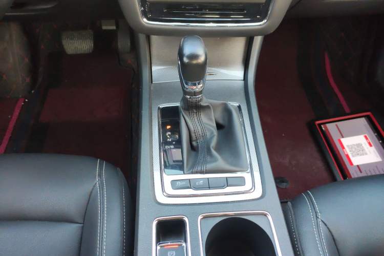 Used Roewe i6 2018 20T Automatic Flagship Edition Gear Lever
