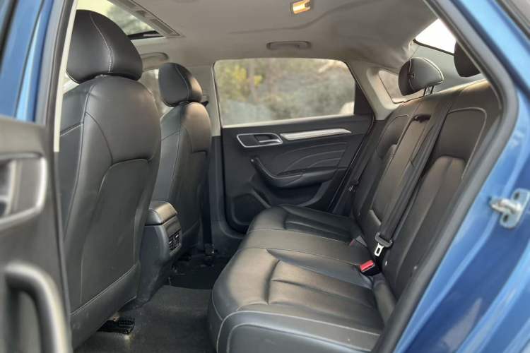 Used Roewe i6 2018 20T Automatic Internet Smart Edition Interior 2