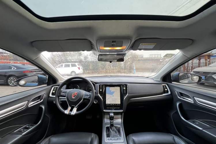Used Roewe i6 2018 20T Automatic Internet Smart Edition Interior 3