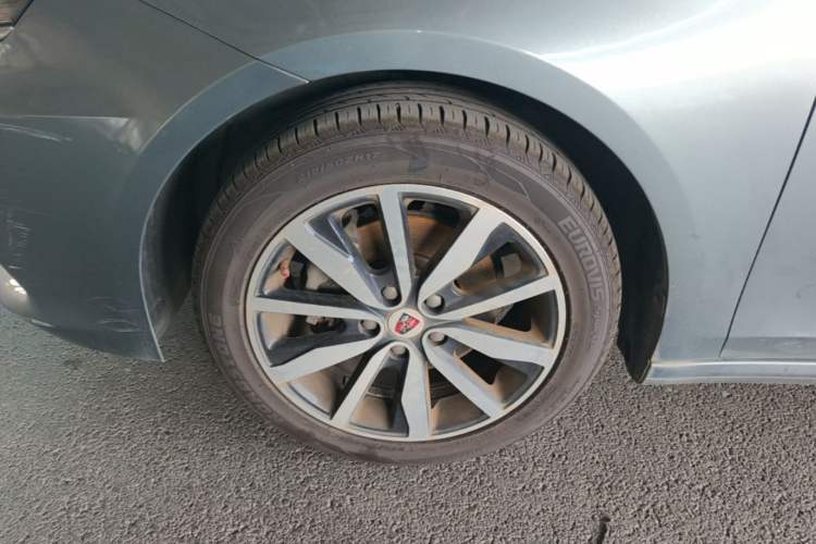 Used Roewe i6 2018 20T Automatic Flagship Edition Left Front Wheel Hub