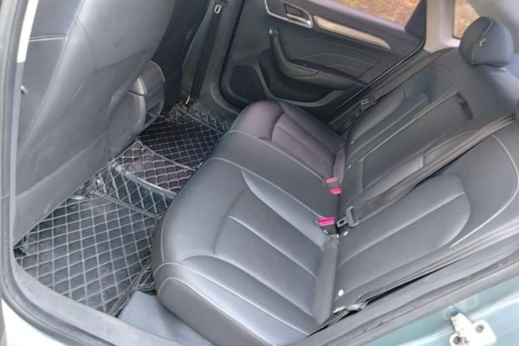 Used Roewe i6 2018 20T Automatic Flagship Edition Left Rear Seat