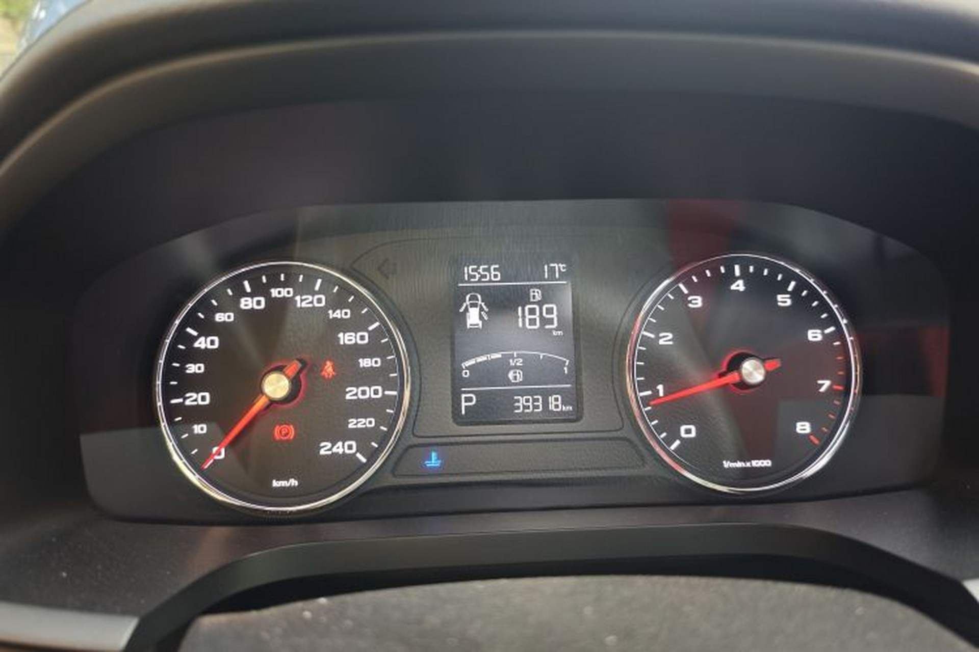 Used Roewe i6 2018 20T Automatic Internet Smart Edition Odometer Close Up