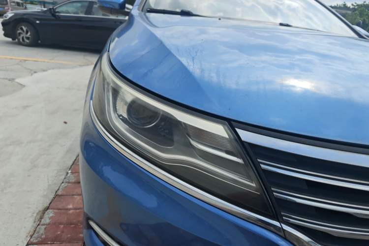 Used Roewe i6 2018 20T Automatic Flagship Edition Right Front Headlight