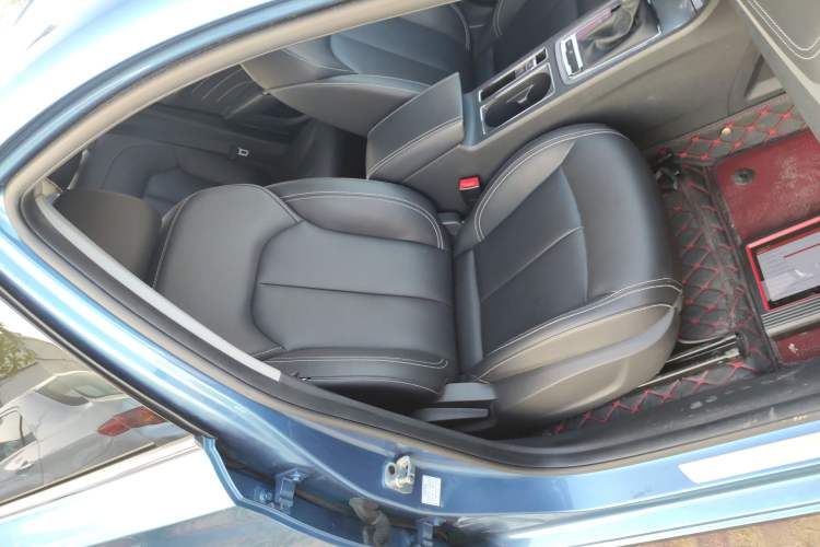 Used Roewe i6 2018 20T Automatic Flagship Edition Right Front Seat