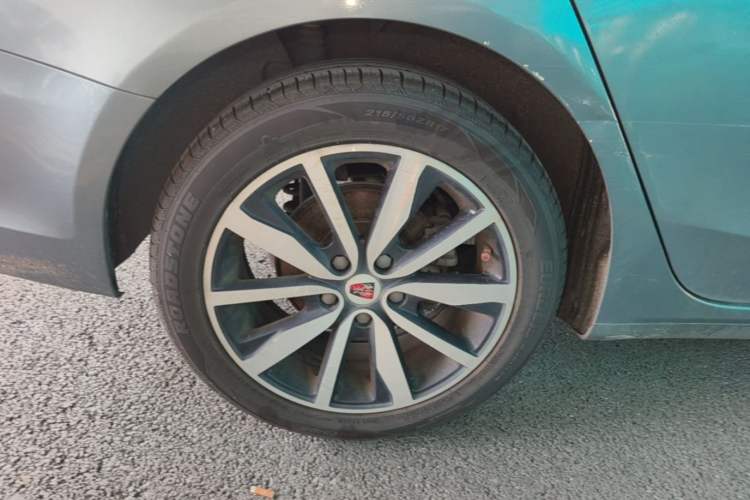 Used Roewe i6 2018 20T Automatic Flagship Edition Right Rear Wheel Hub