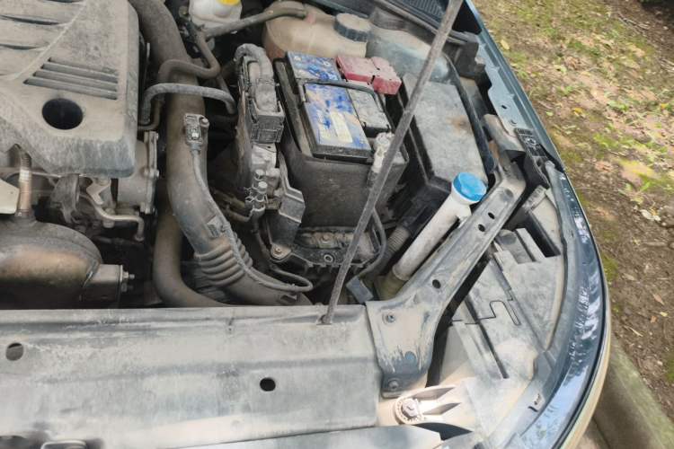 Used Roewe i6 2018 20T Automatic Flagship Edition Engine Bay Left