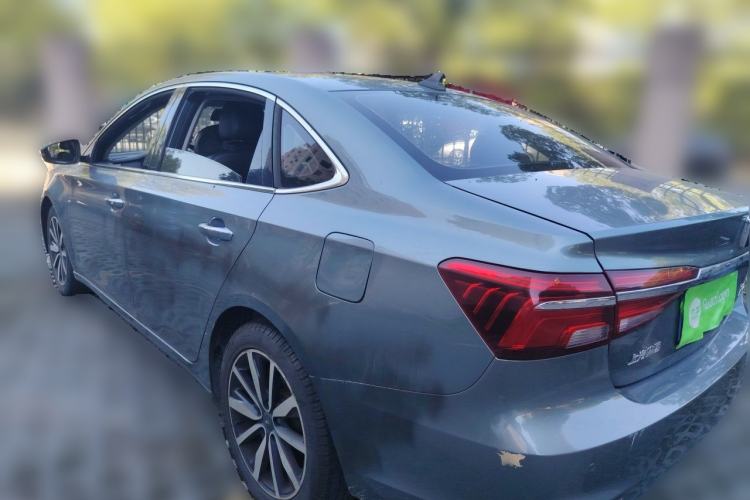 Used Roewe i6 2018 20T Automatic Flagship Edition Rear Left 45 Deg