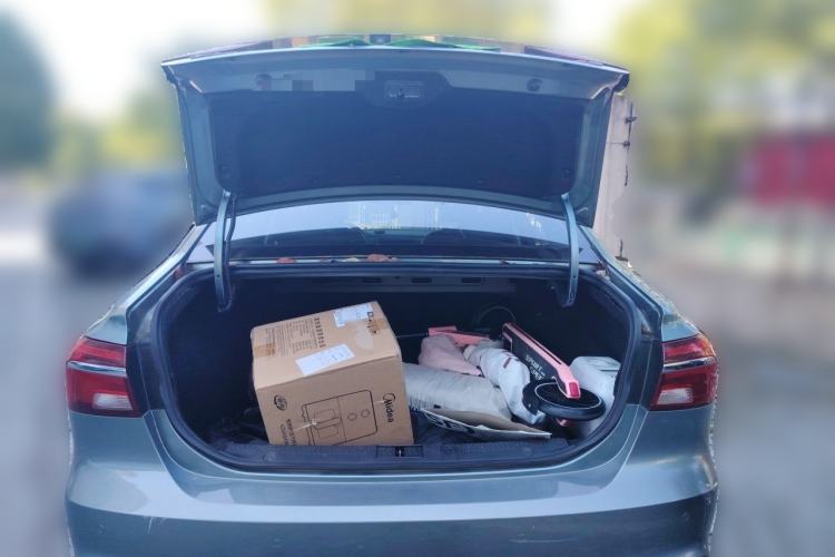 Used Roewe i6 2018 20T Automatic Flagship Edition Trunk