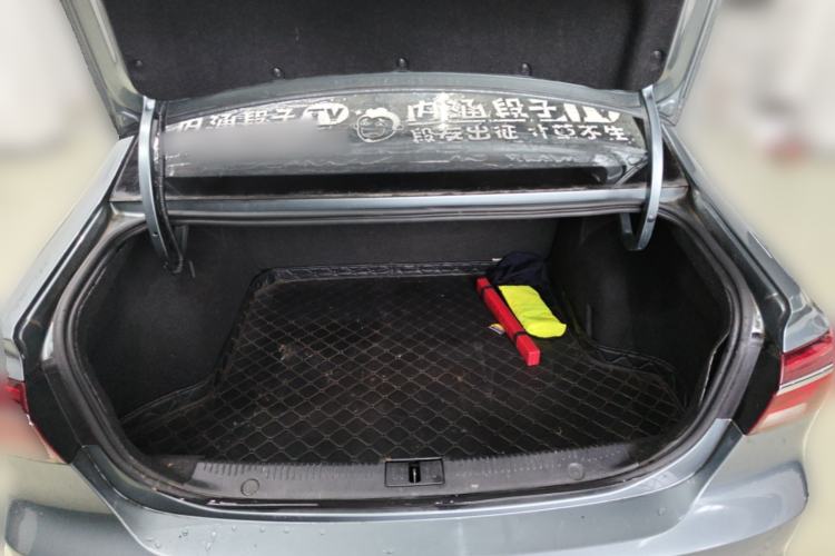 Used Roewe i6 2018 20T Automatic Flagship Edition Trunk