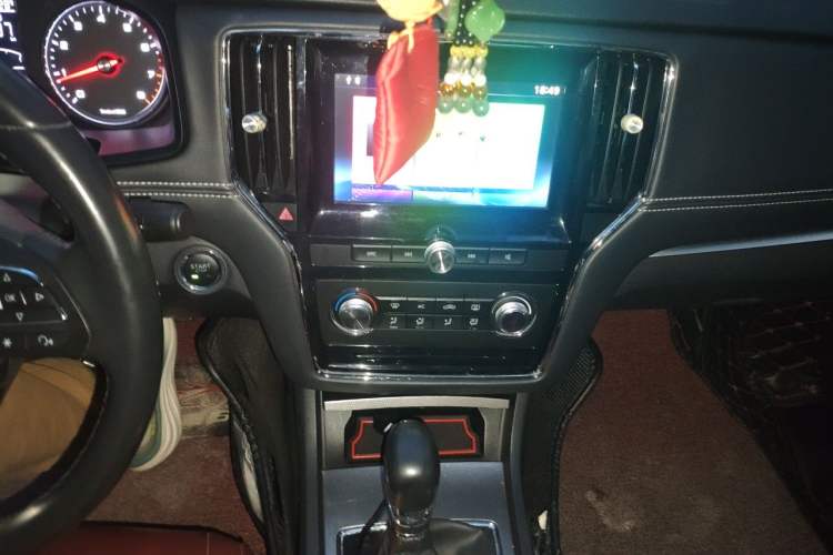 Used Roewe i6 2018 20T Automatic Flagship Edition Audio And AC Panel
