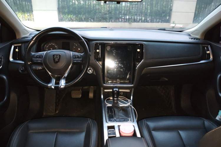 Used Roewe i6 2018 20T Automatic Internet Smart Edition Center Console