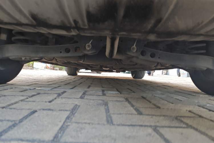 Used Roewe i6 2018 20T Automatic Internet ZhiZun Edition Chassis Rear