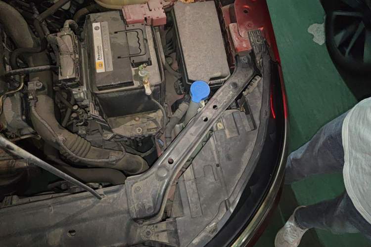 Used Roewe i6 2018 16T Automatic Internet Smart Edition Engine Bay Left
