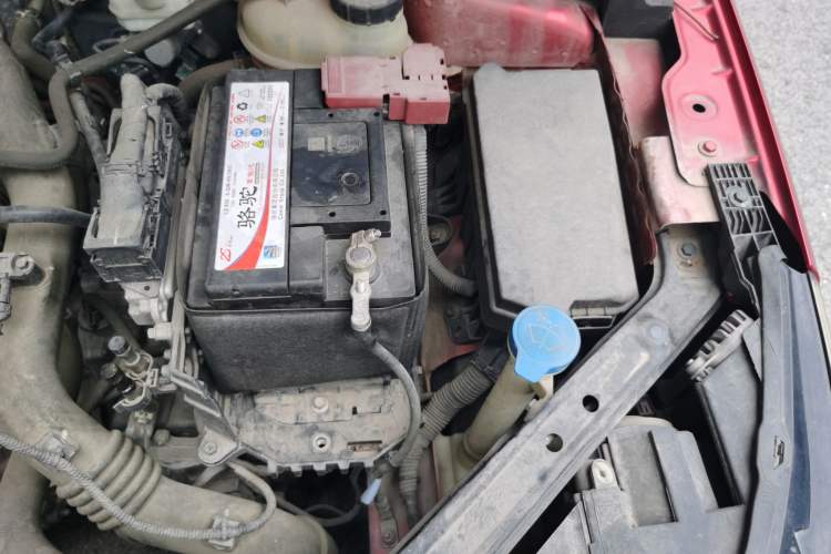 Used Roewe i6 2018 20T Automatic Flagship Edition Engine Bay Left
