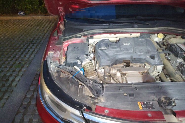 Used Roewe i6 2018 20T Automatic Internet Smart Edition Engine Bay Right