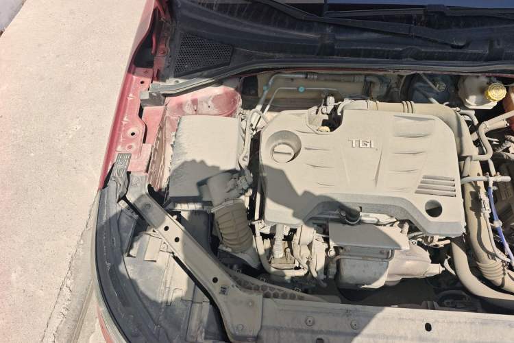Used Roewe i6 2018 20T Automatic Flagship Edition Engine Bay Right