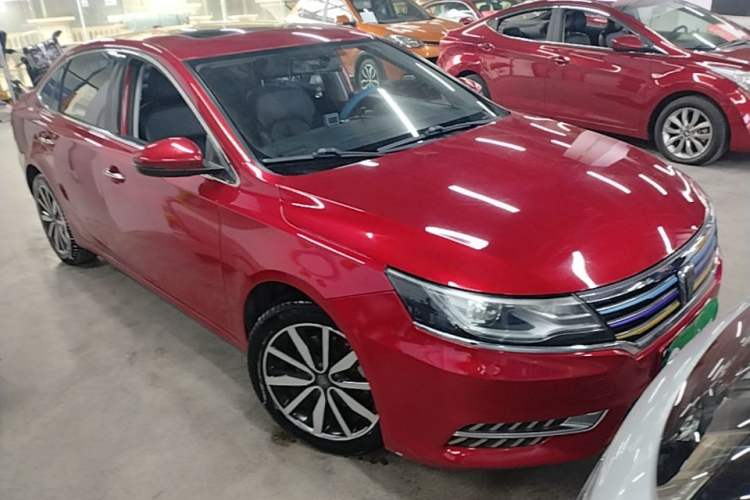 Used Roewe i6 2018 20T Automatic Flagship Edition Front Right 45 Deg