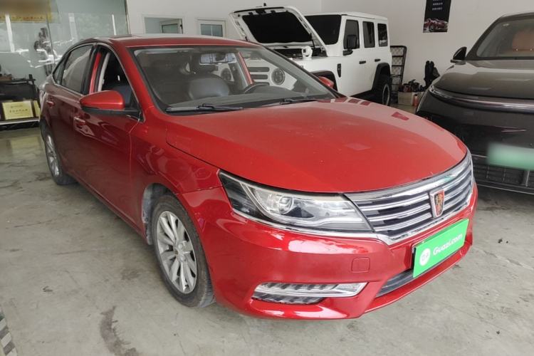 Used Roewe i6 2018 20T Manual Luxury Edition Front Right 45 Deg
