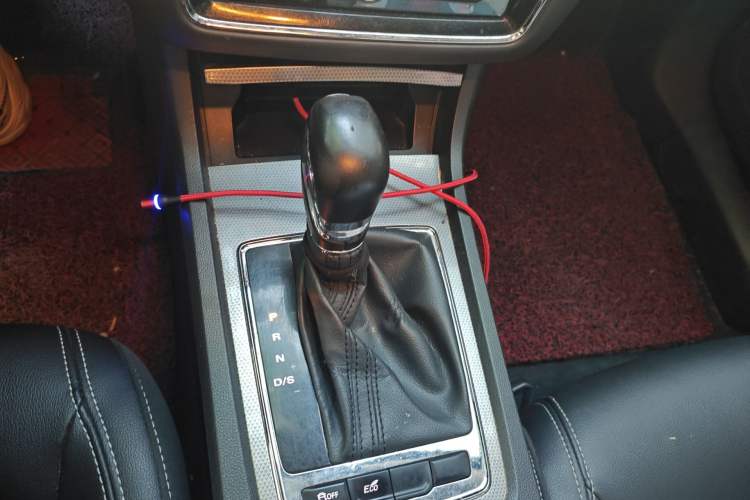 Used Roewe i6 2018 20T Automatic Internet ZhiZun Edition Gear Lever