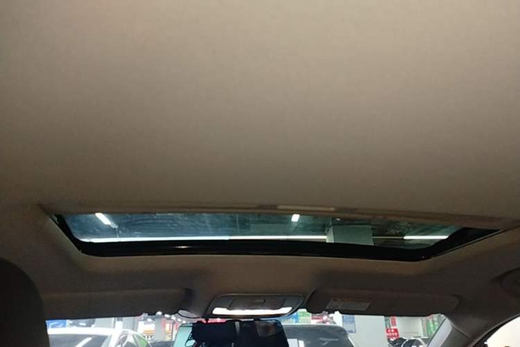Used Roewe i6 2018 20T Automatic Flagship Edition Headliner