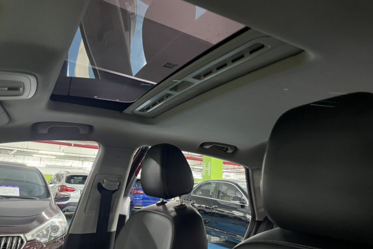 Used Roewe i6 2018 20T Automatic Flagship Edition Headliner
