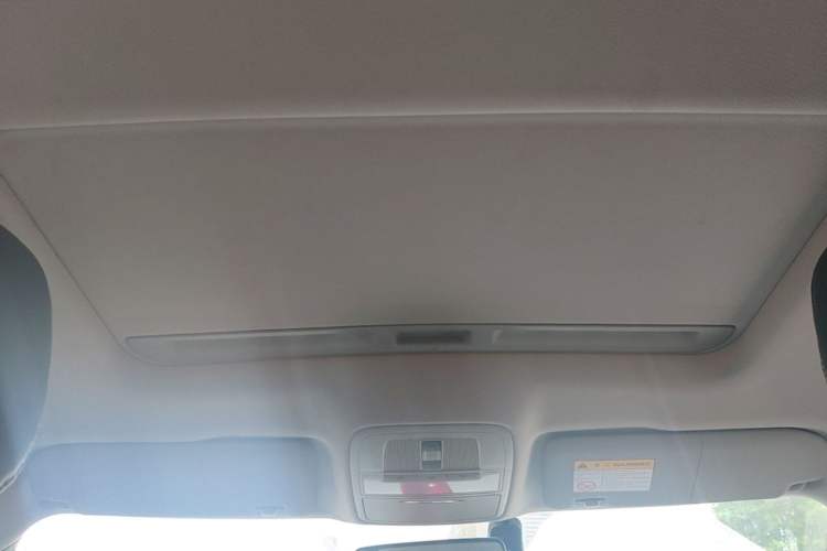 Used Roewe i6 2018 20T Automatic Flagship Edition Headliner