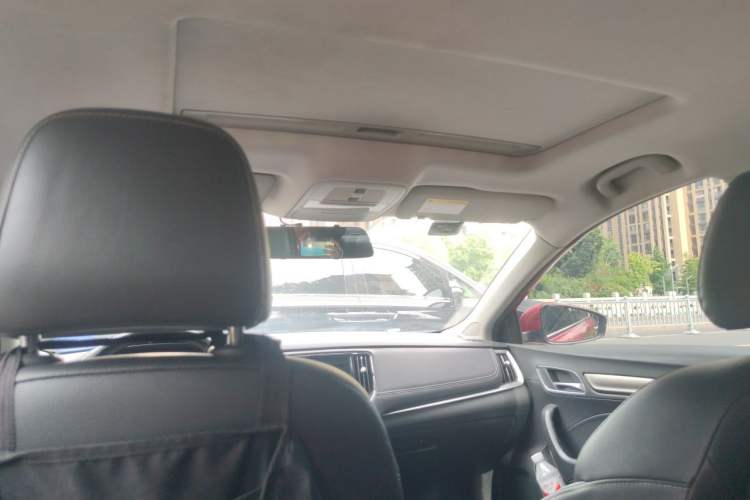 Used Roewe i6 2018 20T Automatic Flagship Edition Headliner