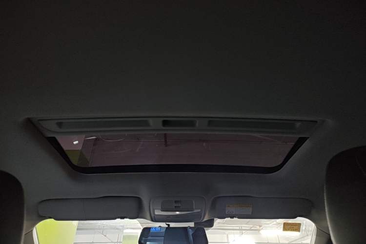 Used Roewe i6 2018 20T Automatic Flagship Edition Headliner