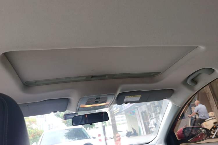 Used Roewe i6 2018 20T Automatic Flagship Edition Headliner
