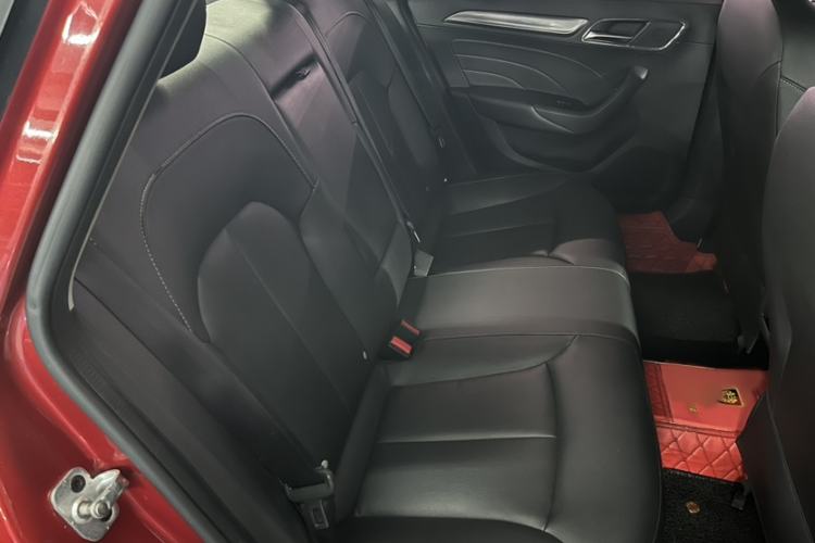 Used Roewe i6 2018 20T Automatic Flagship Edition Interior 8