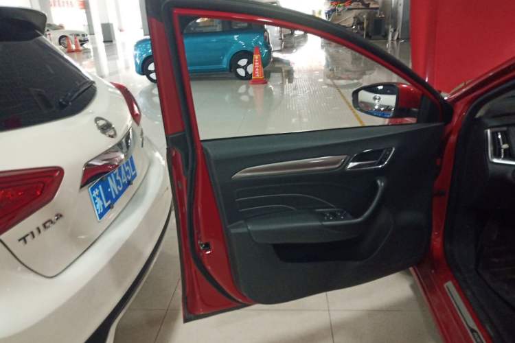 Used Roewe i6 2018 20T Automatic Flagship Edition Left Front Door Interior