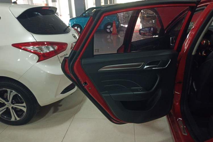 Used Roewe i6 2018 20T Automatic Flagship Edition Left Rear Door Interior