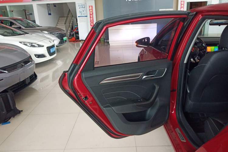 Used Roewe i6 2018 20T Automatic Flagship Edition Left Rear Door Interior