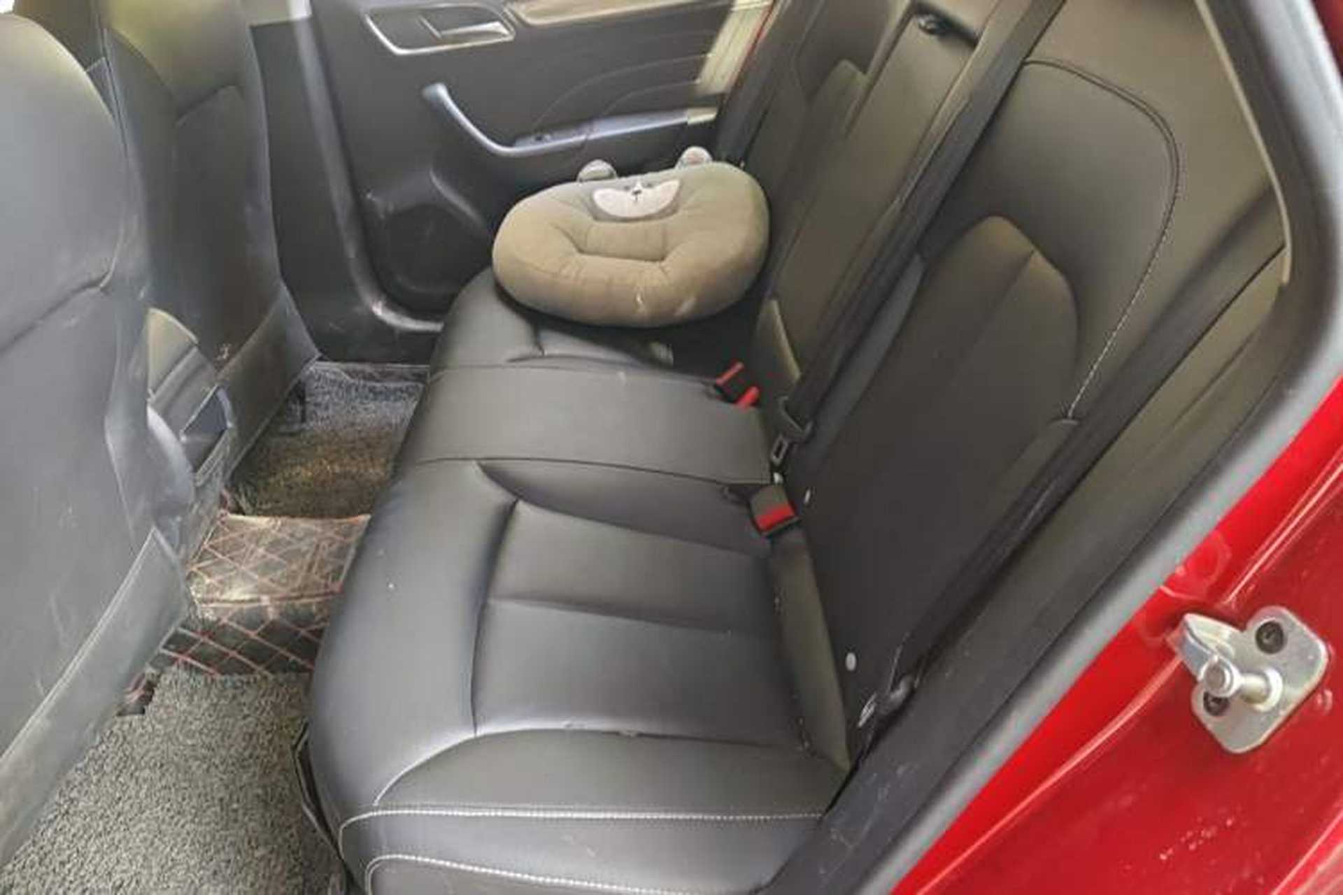 Used Roewe i6 2018 20T Automatic Flagship Edition Left Rear Seat