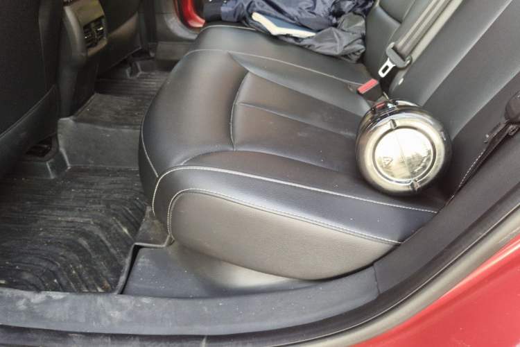 Used Roewe i6 2018 20T Automatic Internet Smart Edition Left Rear Seat