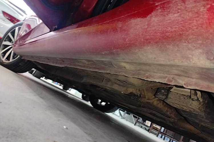 Used Roewe i6 2018 20T Automatic Flagship Edition Left Side Sill